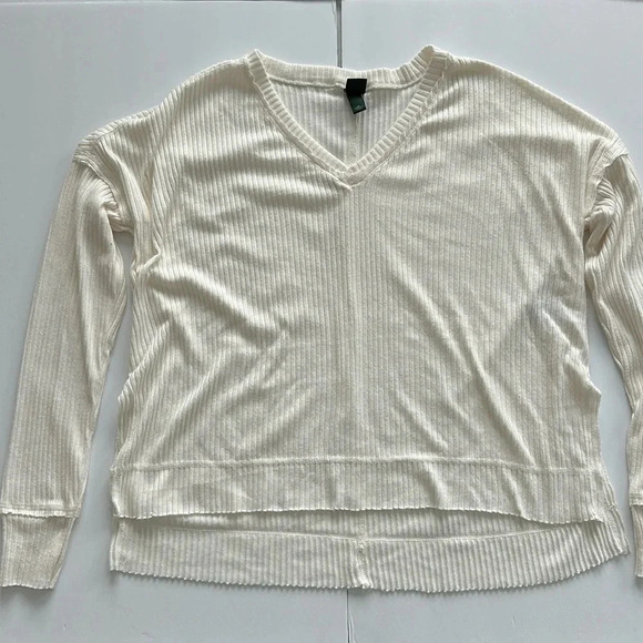 wild fable Sweaters - White Fable Cream Long Sleeve‎ Ribbed Sweater Sz XS